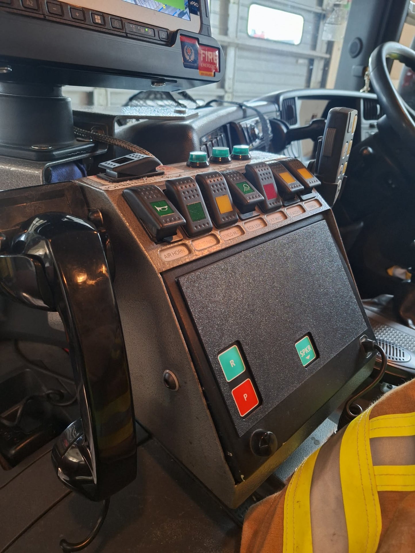 Land Mobile Radio Cover (LMR)
